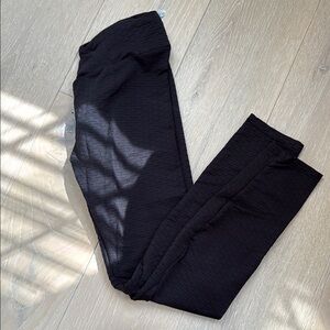 CSB black bare leggings with scrunch